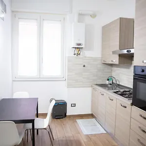  Appartamento Sweet House Navigli Italia